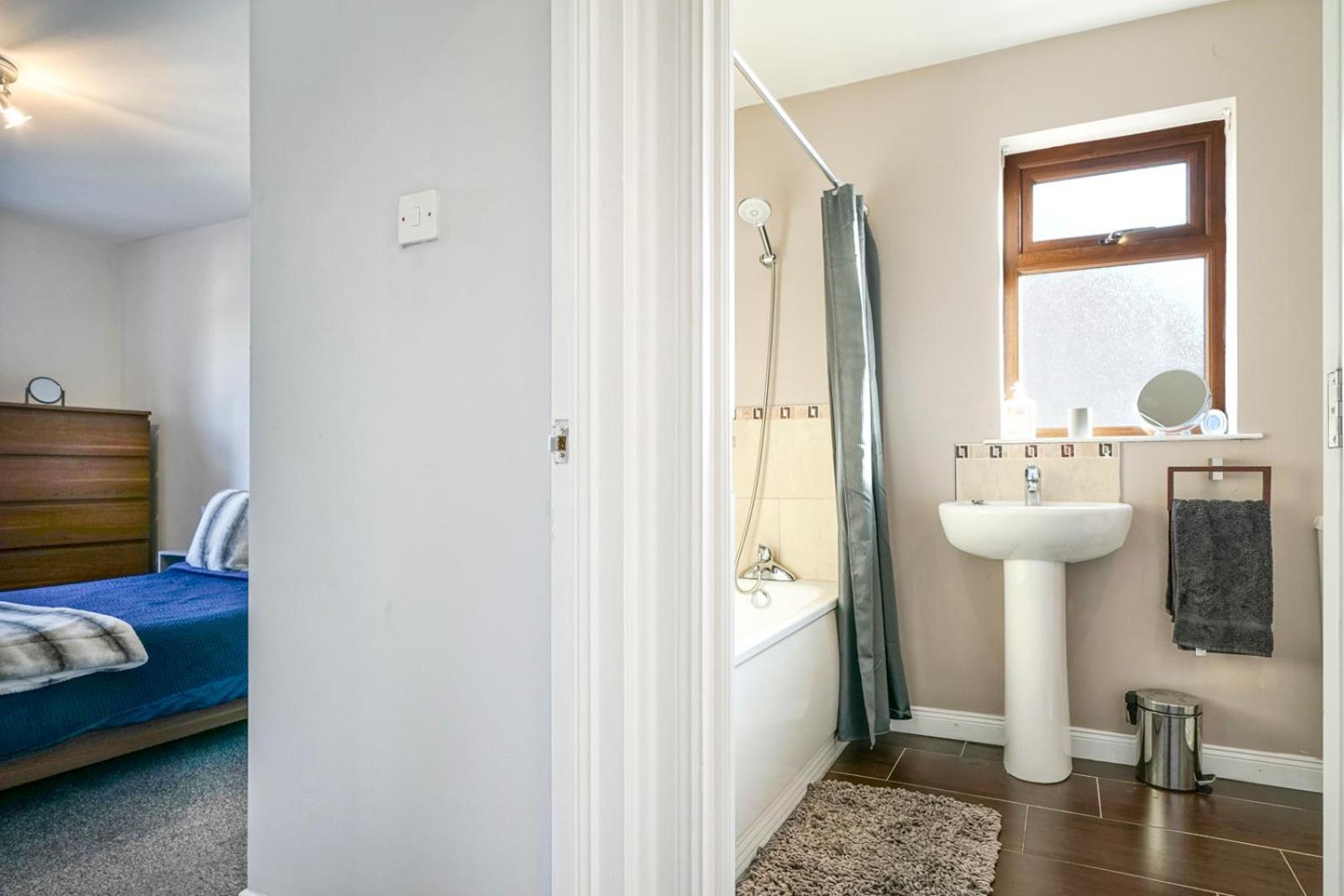 3 Bed House, Quiet Location Close To Bangor Екстер'єр фото